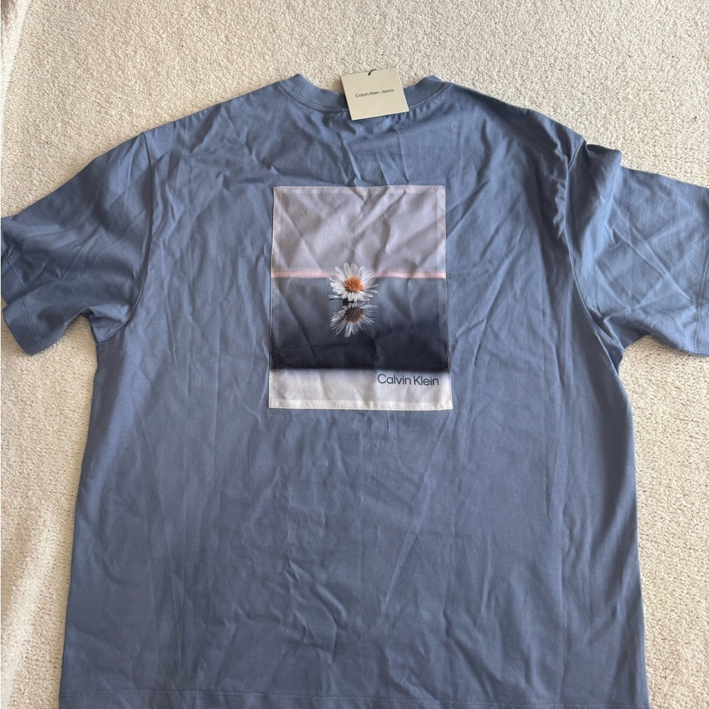 Calvin Klein Jeans Slate Blue Short-Sleeve Tee with Daisy Graphic